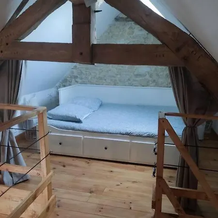 Emplacement Ideal Au Calme Avec Parking Gratuit Cloture * Sully (Calvados)