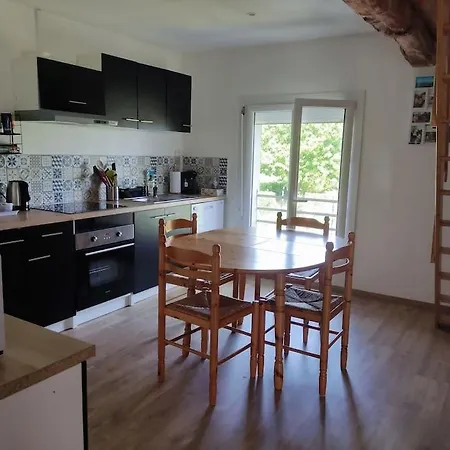 Apartment Emplacement Ideal Au Calme Avec Parking Gratuit Cloture Sully (Calvados)