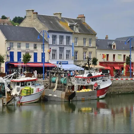 Emplacement Ideal Au Calme Avec Parking Gratuit Cloture Apartment Sully (Calvados)